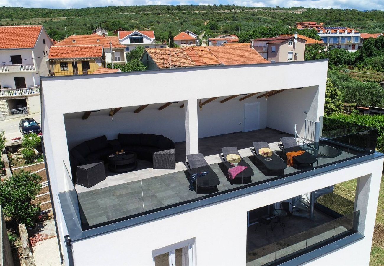 House in Posedarje - Sea view Villa Possedaria