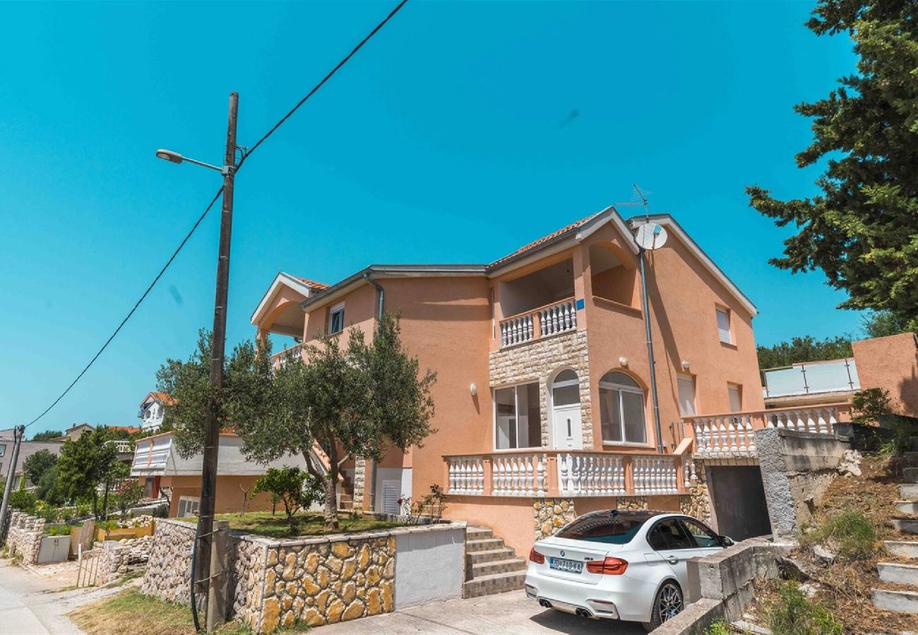 House in Jasenice - Sea view Villa Maja