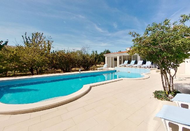 House in Neoric - Sport & Spa Villa Neoric House in Neoric - Sport & Spa Villa Neoric