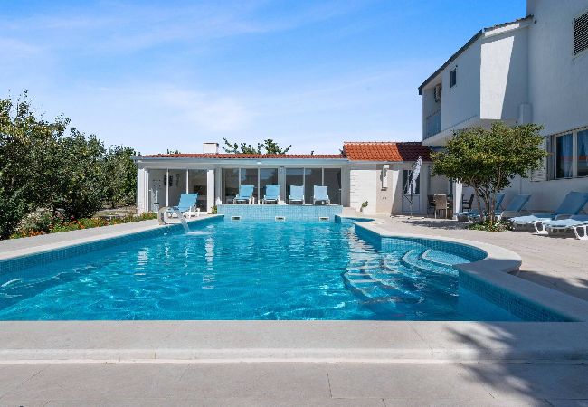 House in Neoric - Sport & Spa Villa Neoric House in Neoric - Sport & Spa Villa Neoric