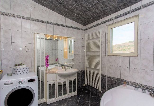 House in Neoric - Sport & Spa Villa Neoric House in Neoric - Sport & Spa Villa Neoric