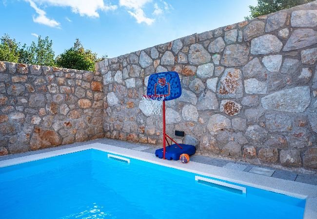 House in Lukoran - Sea view Villa Nana House in Lukoran - Sea view Villa Nana