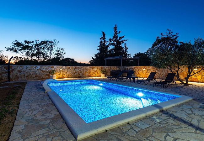 House in Tinj - Holiday home Maria House in Tinj - Holiday home Maria