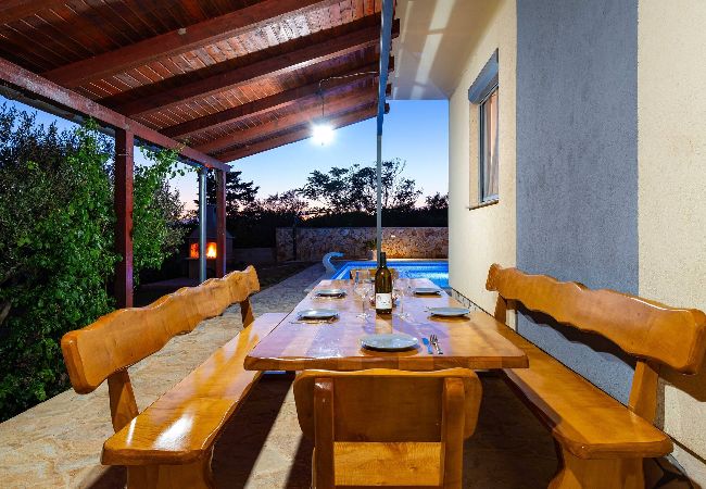 House in Tinj - Holiday home Maria House in Tinj - Holiday home Maria