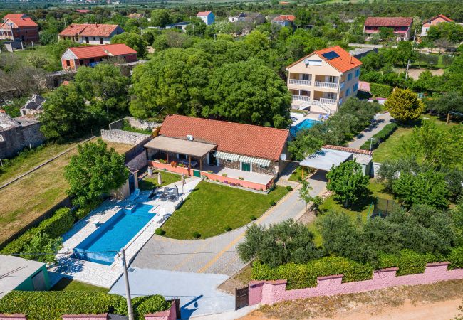 House in Kakma - Authentic stone house Momo House in Kakma - Authentic stone house Momo