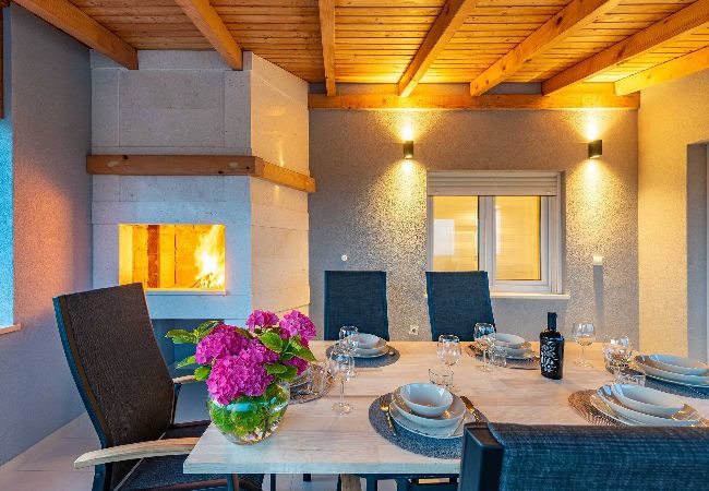 House in Benkovacko Selo - Villa Pezer with heated pool & sauna House in Benkovacko Selo - Villa Pezer with heated pool & sauna