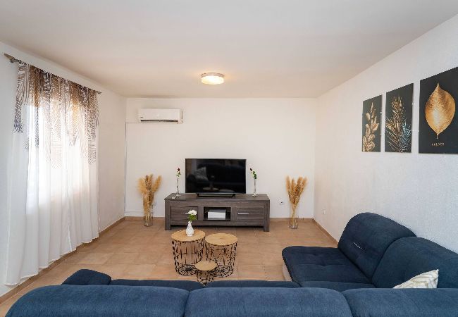 House in Zapužane - Holiday home Burgija House in Zapužane - Holiday home Burgija