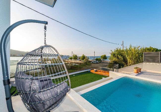 House in Barotul - Sea view Villa Tala House in Barotul - Sea view Villa Tala