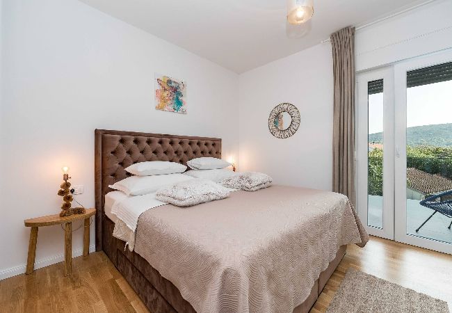 House in Barotul - Sea view Villa Tala House in Barotul - Sea view Villa Tala