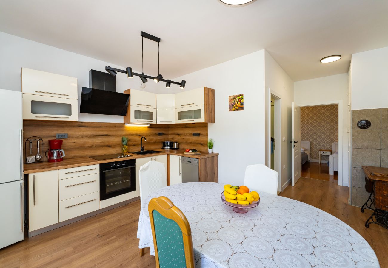 House in Peracko Blato - Villa Green Paradise