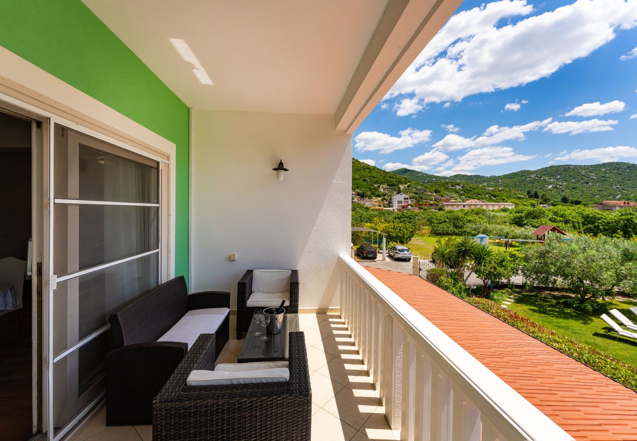 House in Peracko Blato - Villa Green Paradise