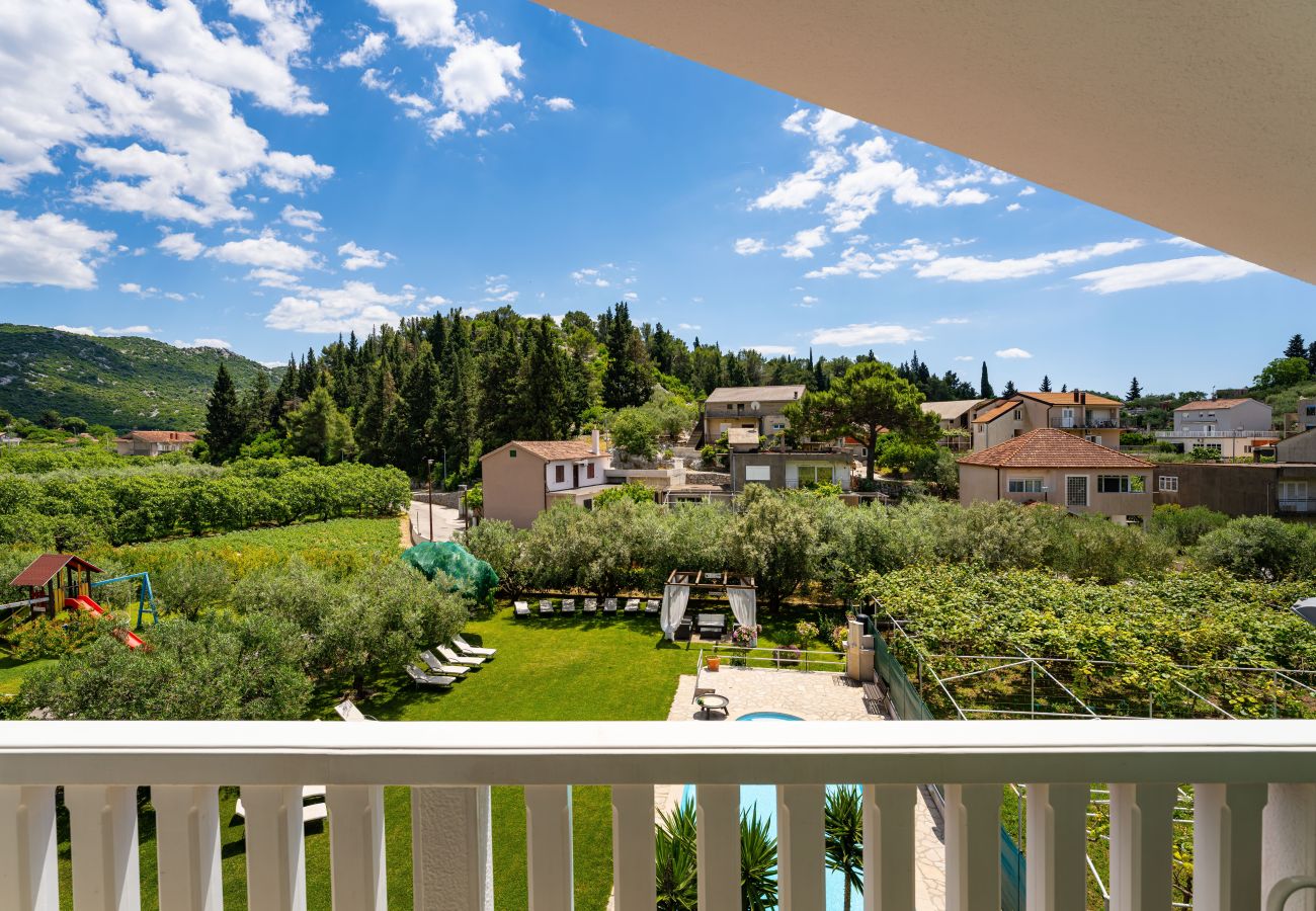 House in Peracko Blato - Villa Green Paradise