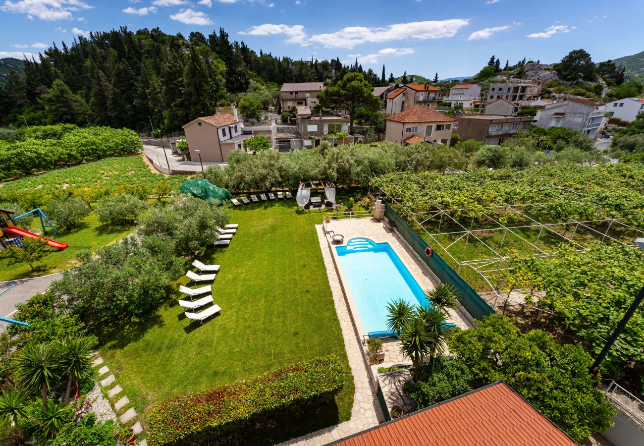 House in Peracko Blato - Villa Green Paradise