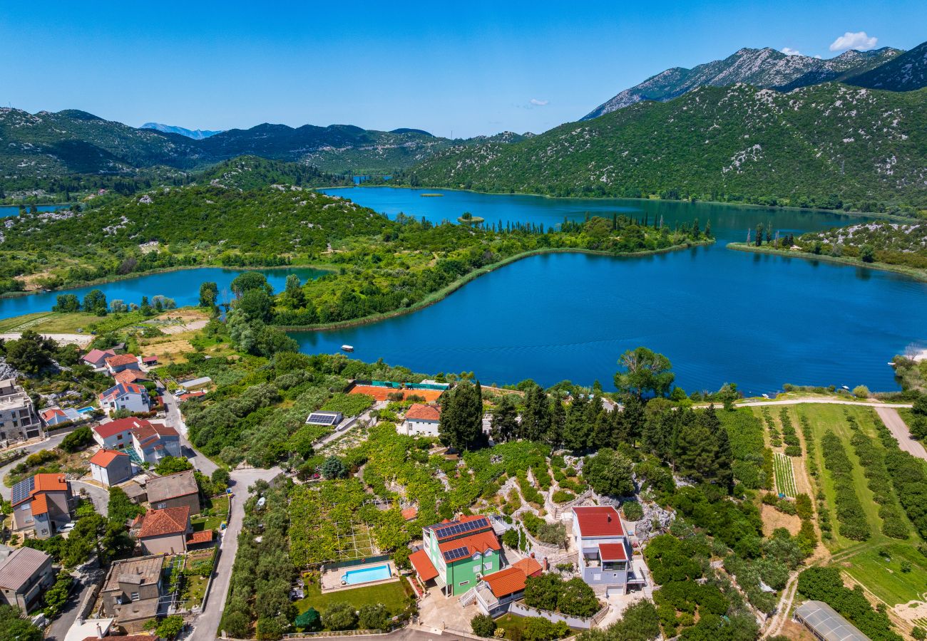 House in Peracko Blato - Villa Green Paradise