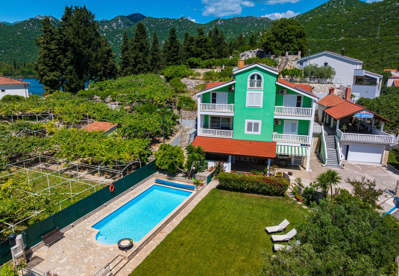 House in Peracko Blato - Villa Green Paradise
