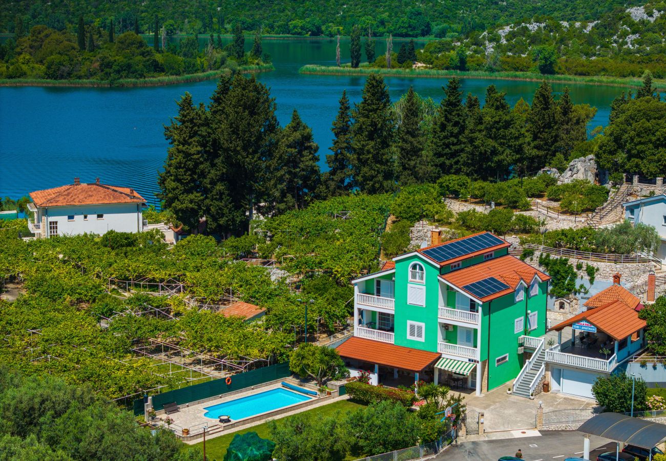 House in Peracko Blato - Villa Green Paradise