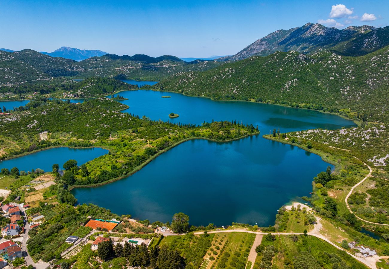 House in Peracko Blato - Villa Green Paradise