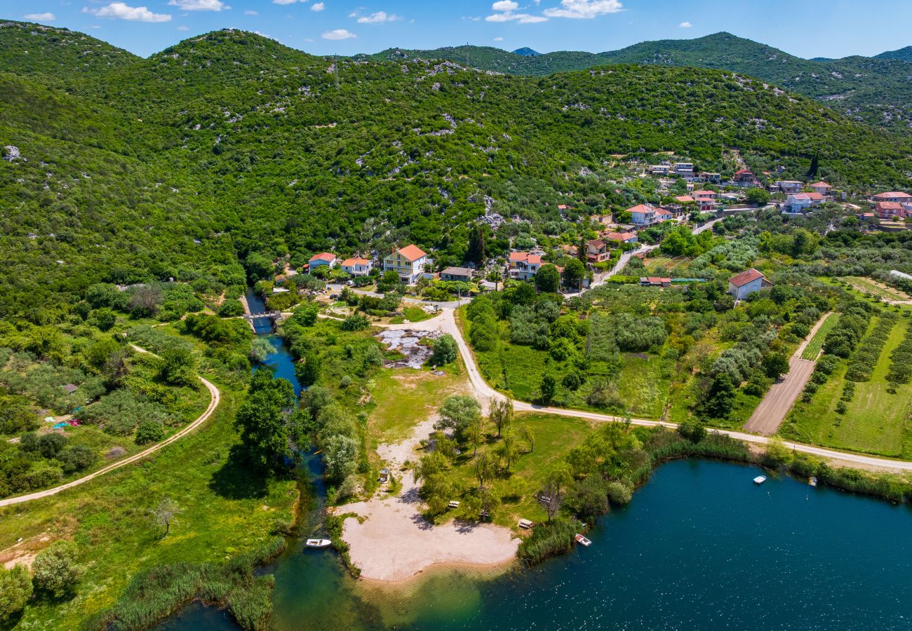 House in Peracko Blato - Villa Green Paradise