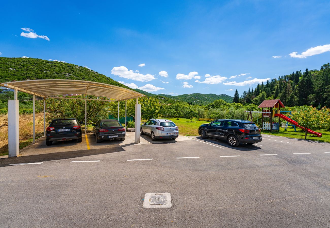 House in Peracko Blato - Villa Green Paradise