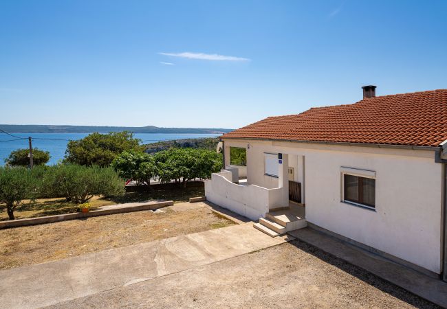 House in Maslenica - Holiday home Anatea House in Maslenica - Holiday home Anatea