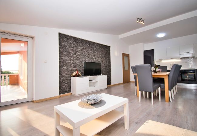 House in Visocane - Apartment Visocane with private pool House in Visocane - Apartment Visocane with private pool