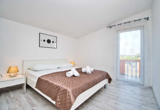 House in Visocane - Apartment Visocane with private pool House in Visocane - Apartment Visocane with private pool