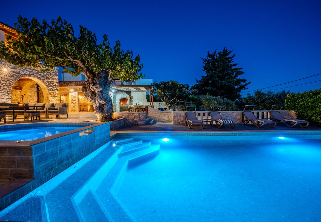 House in Sukošan - Authentic Villa Dumina