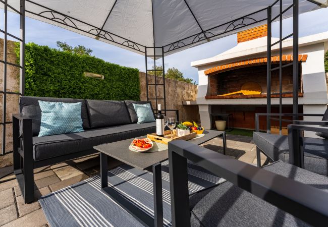 House in Galovac - Holiday home Maroko House in Galovac - Holiday home Maroko