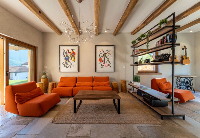 House in Svirce - Authentic Villa Fisola House in Svirce - Authentic Villa Fisola