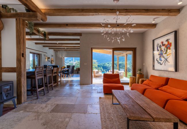 House in Svirce - Authentic Villa Fisola House in Svirce - Authentic Villa Fisola