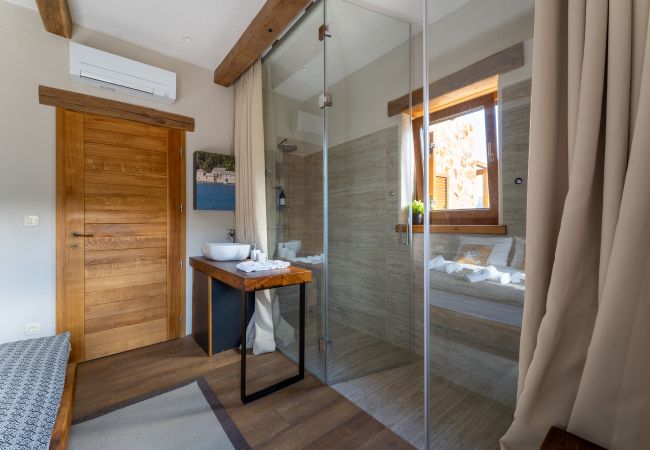 House in Svirce - Authentic Villa Fisola House in Svirce - Authentic Villa Fisola