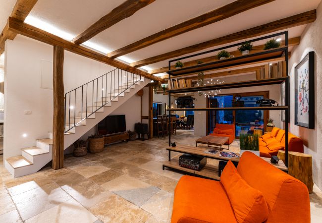 House in Svirce - Authentic Villa Fisola House in Svirce - Authentic Villa Fisola