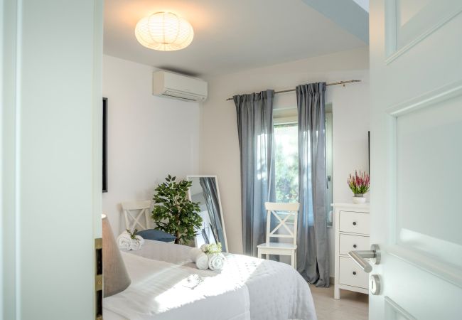 House in Svirce - Sea view Villa Amaria House in Svirce - Sea view Villa Amaria