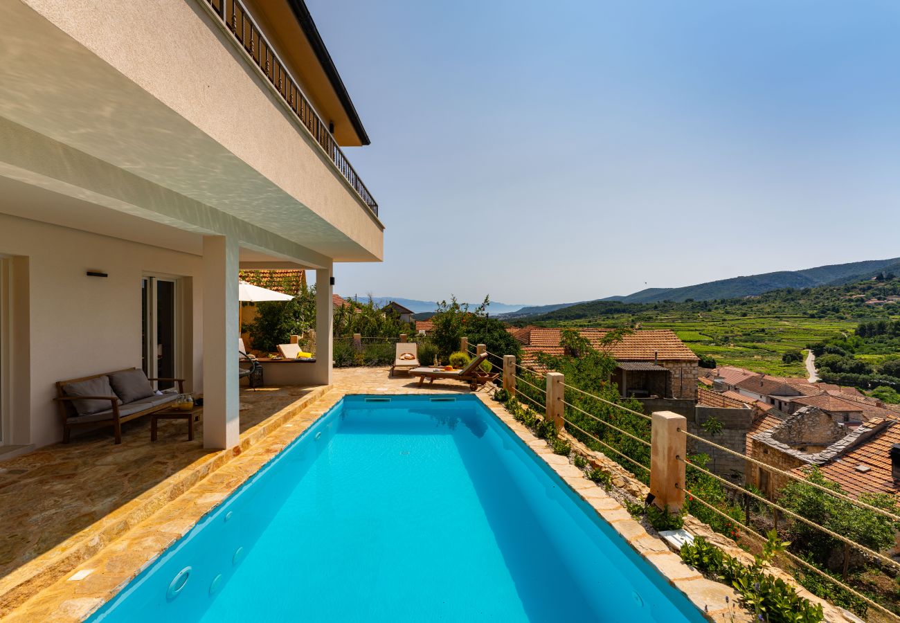 House in Svirce - Sea view Villa Amaria