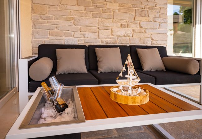 House in Vir - Villa Gajser House in Vir - Villa Gajser