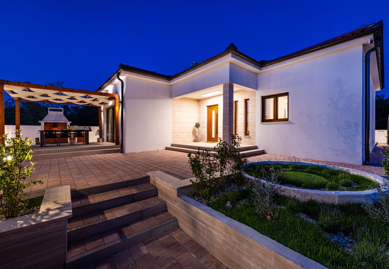 House in Murvica - Luxury Villa T&T