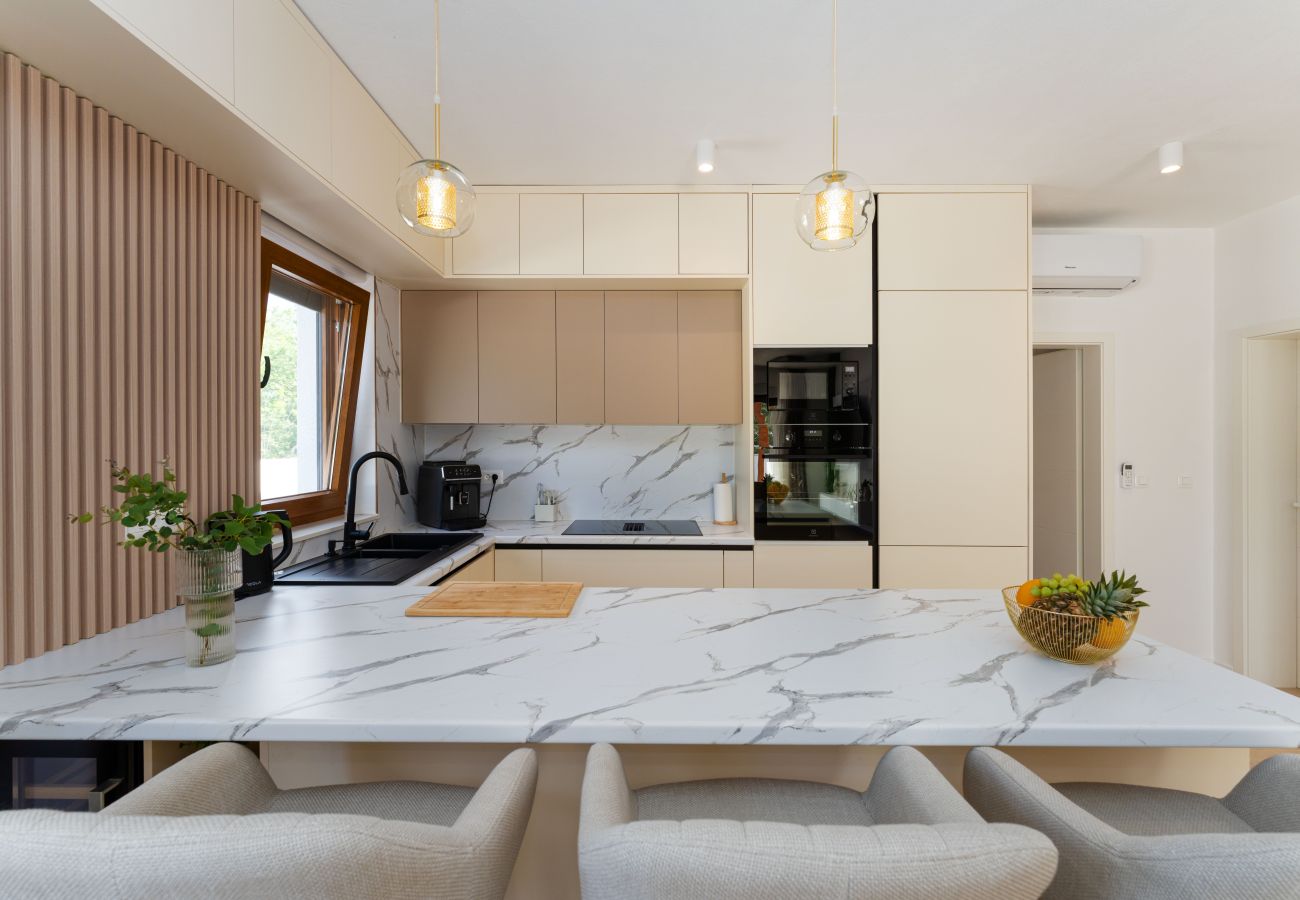 House in Murvica - Luxury Villa T&T