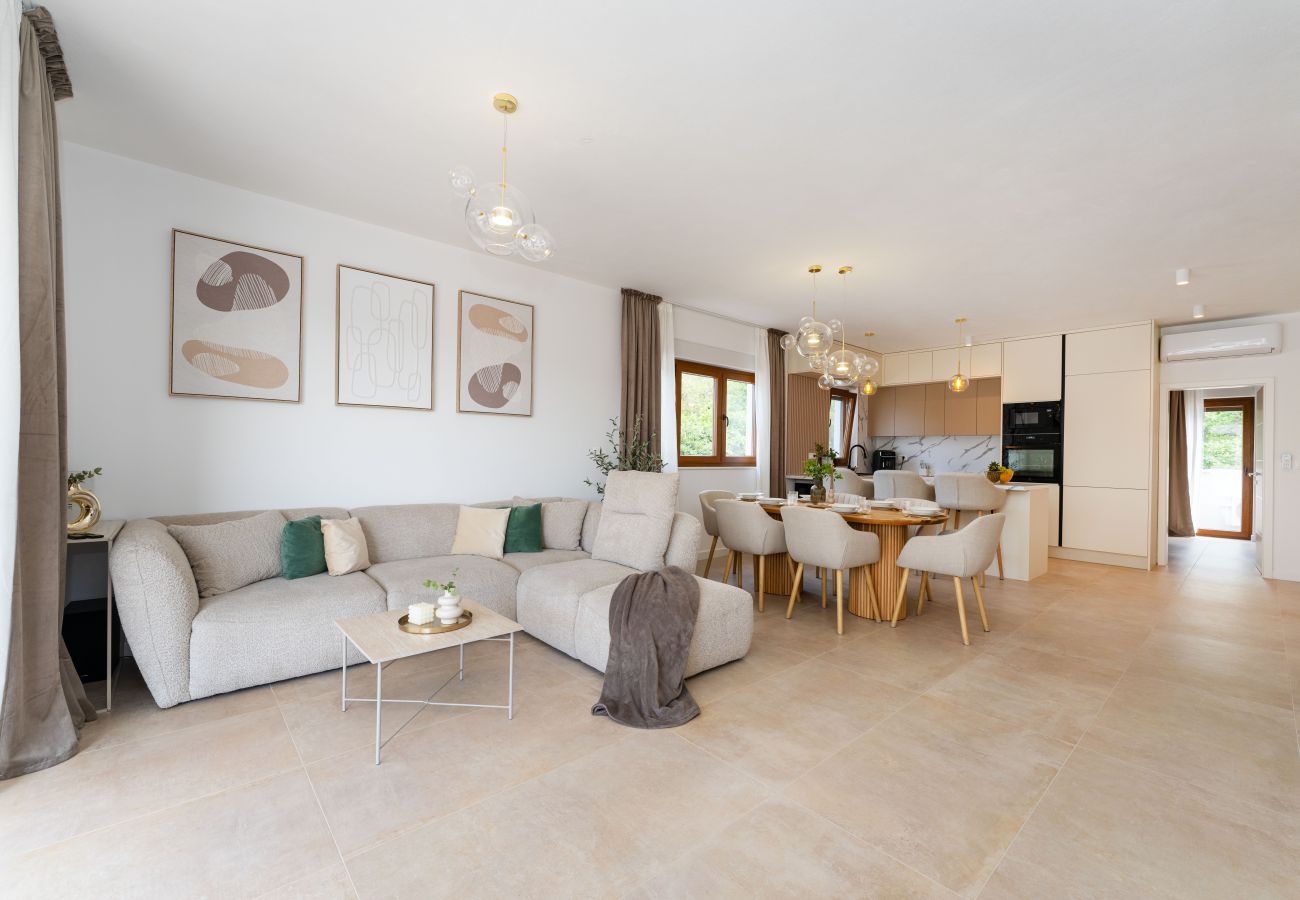 House in Murvica - Luxury Villa T&T