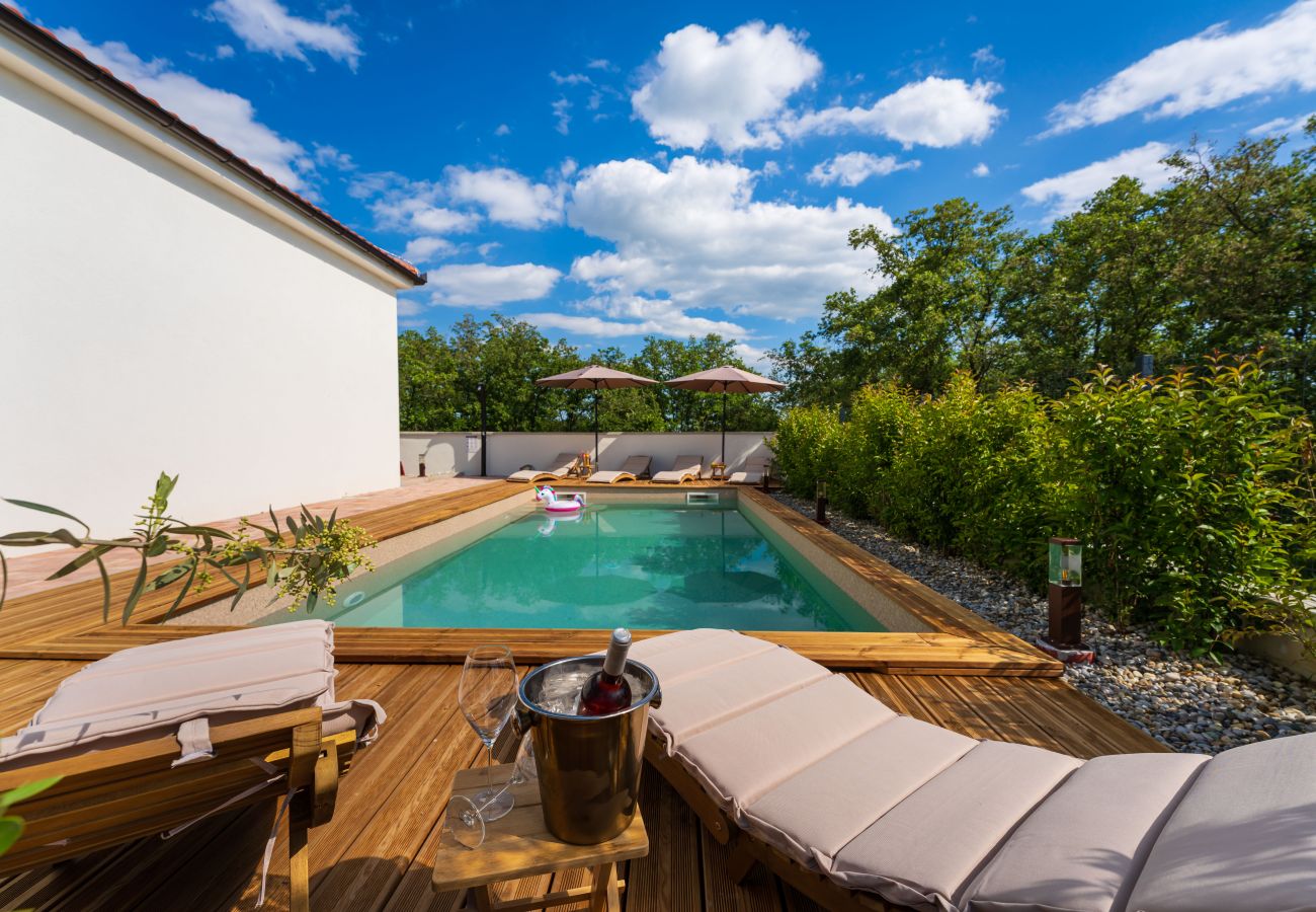 House in Murvica - Luxury Villa T&T