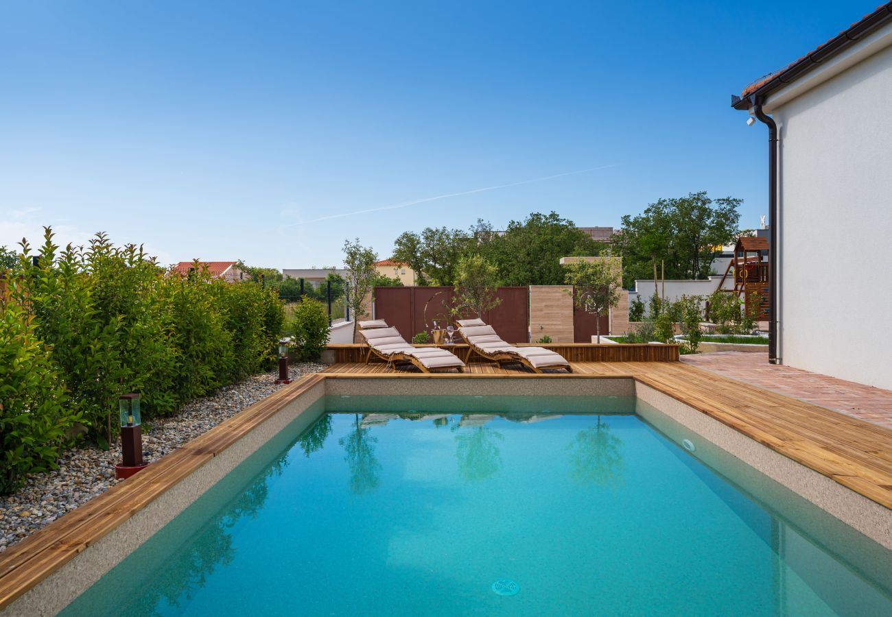 House in Murvica - Luxury Villa T&T
