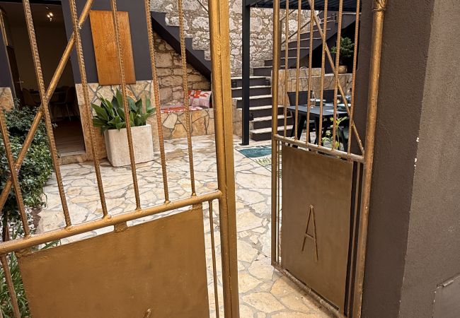 House in Kukljica - Holiday home Casa K A House in Kukljica - Holiday home Casa K A