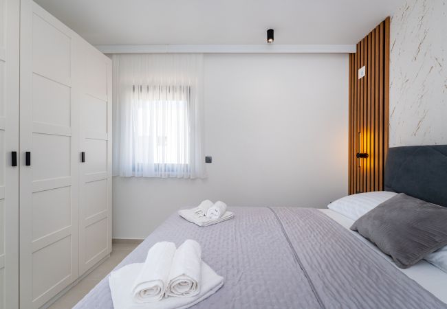 Apartment in Vrsi - Sea view apartment LaMag Apartment in Vrsi - Sea view apartment LaMag