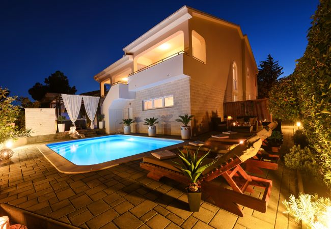 House in Pridraga - Sea view Villa Bella House in Pridraga - Sea view Villa Bella