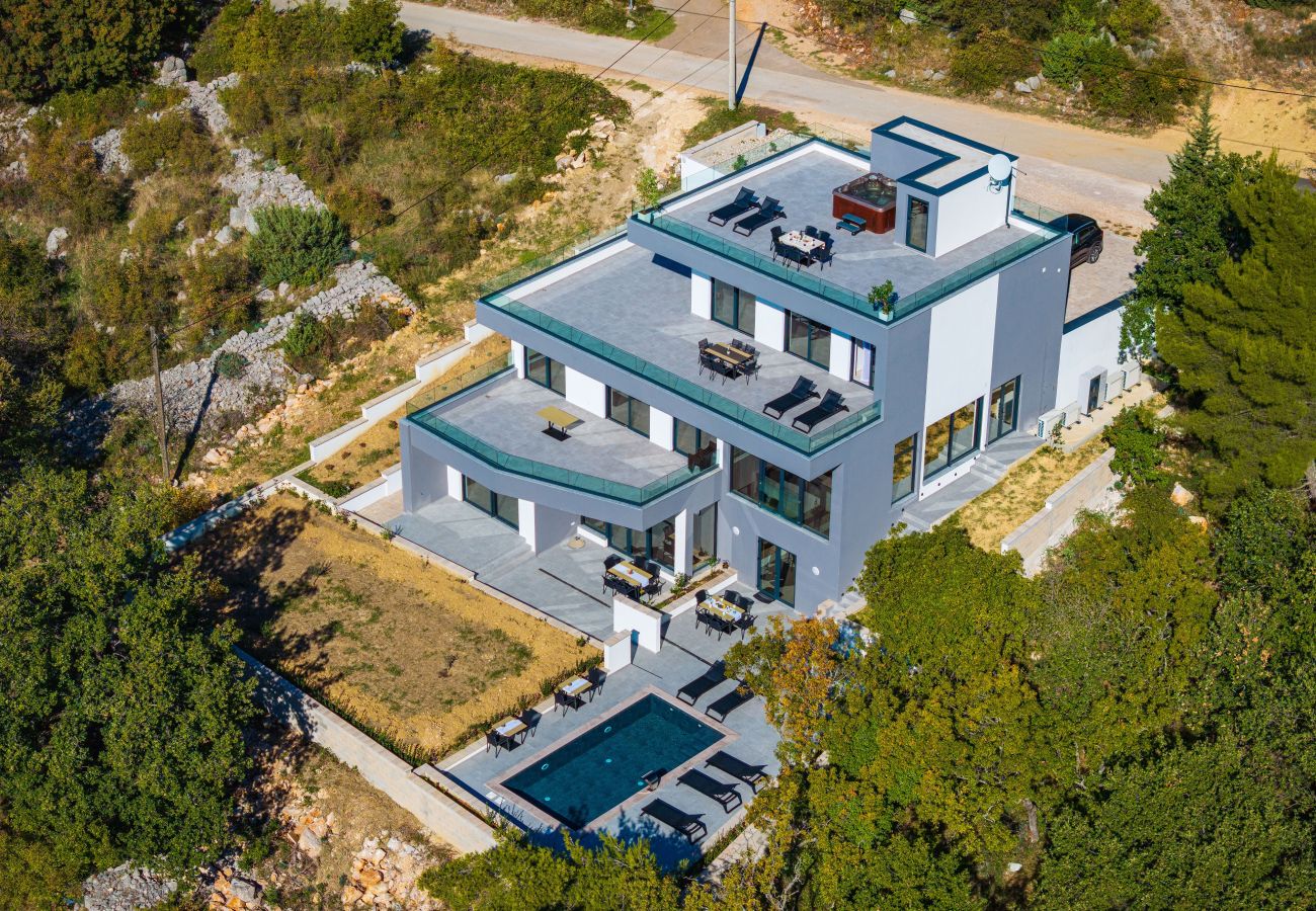 Apartment in Starigrad - Sea view Villa Senti