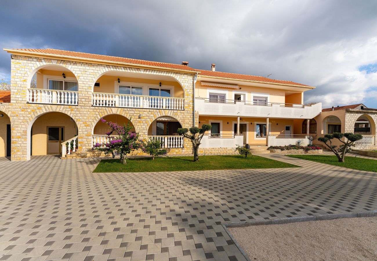 Apartment in Galovac - Apartment M&N