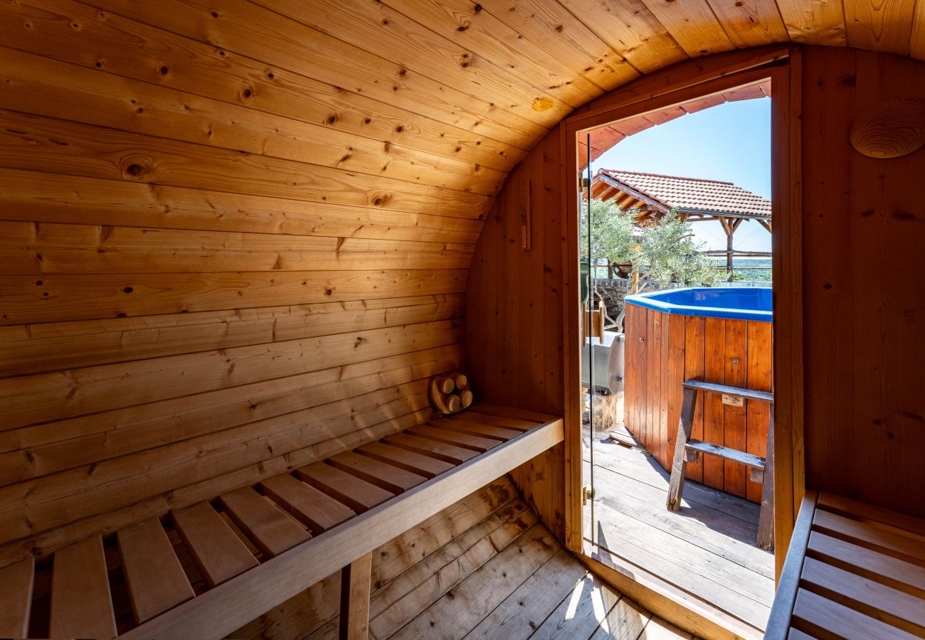 House in Kula Atlagic - Villa Hilltop Paradise