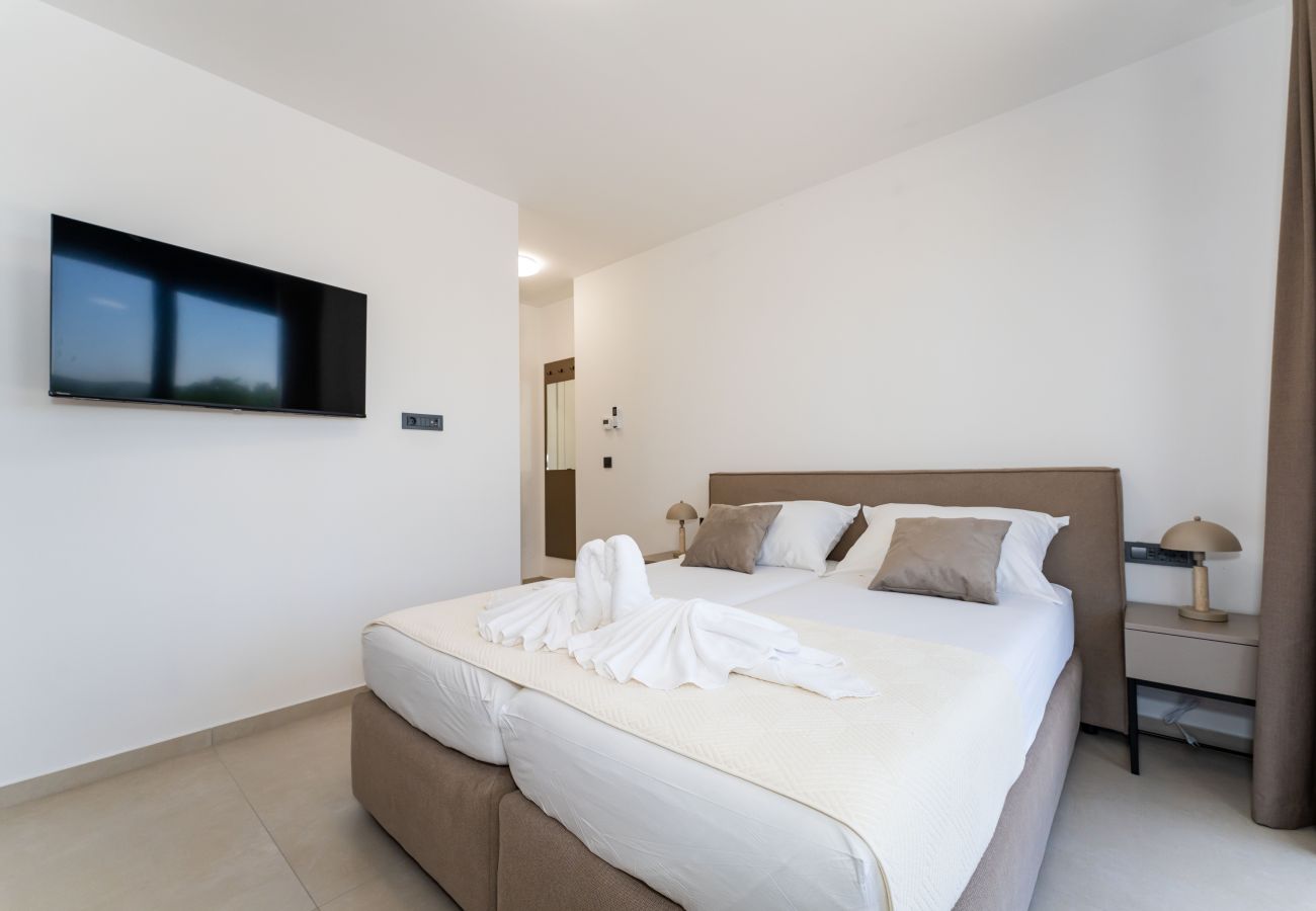 House in Starigrad - Sea view Villa Senti