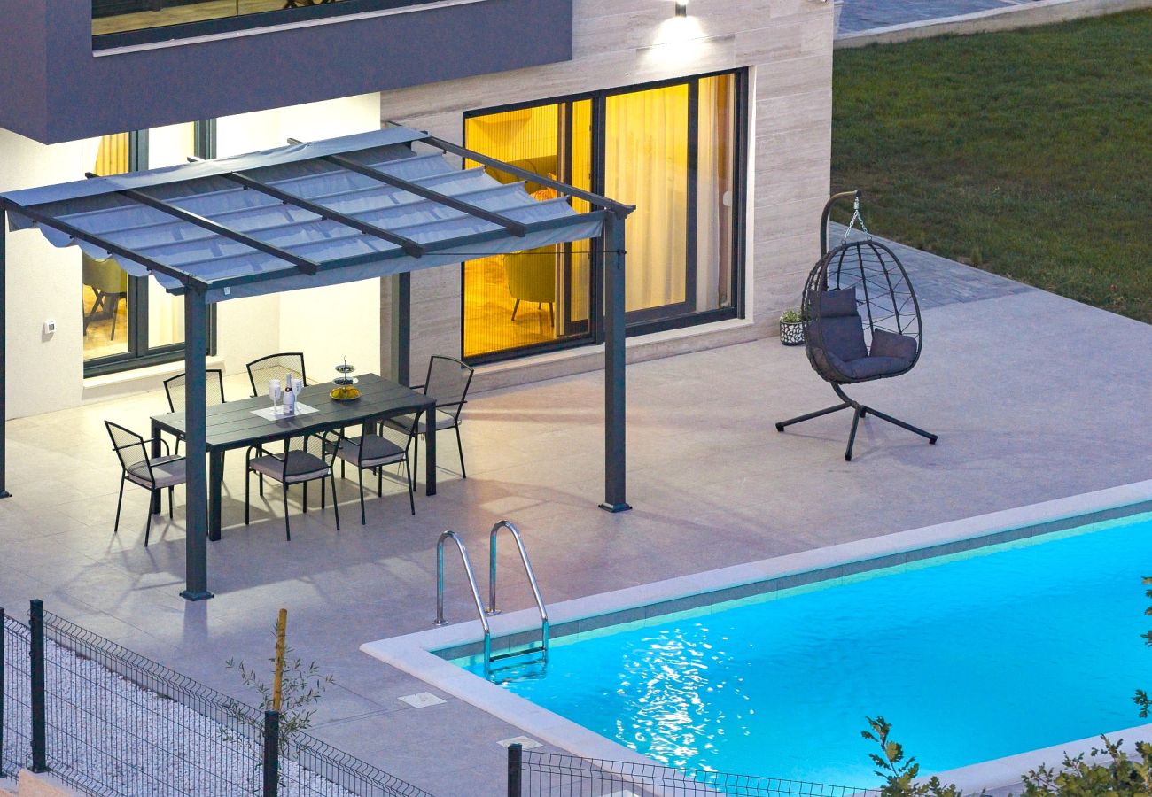 House in Debeljak - Vila Casa Verde