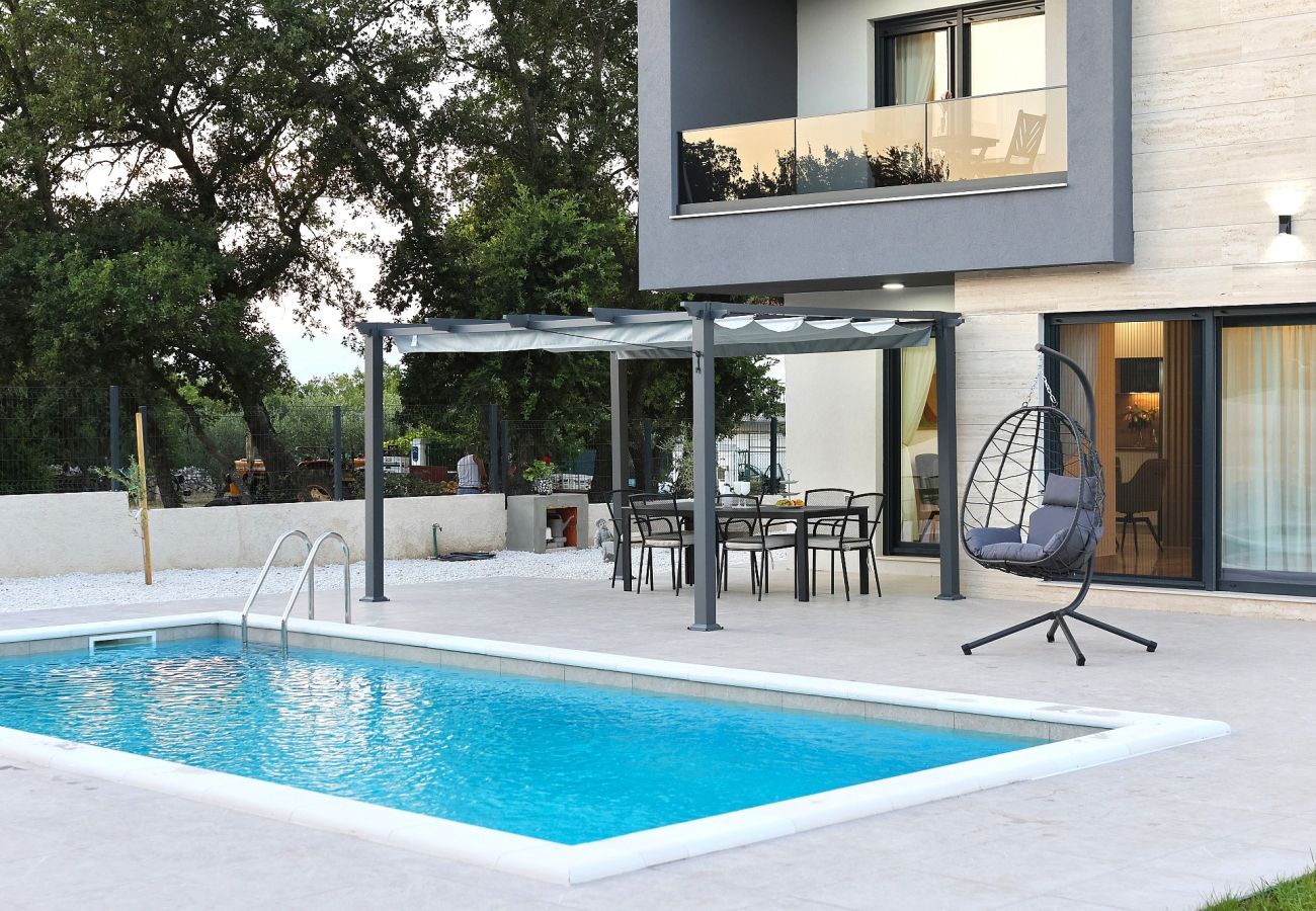 House in Debeljak - Vila Casa Verde