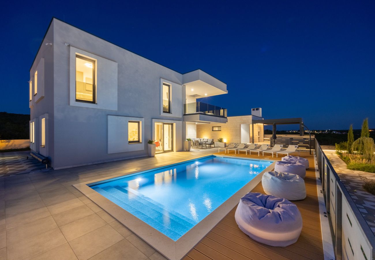House in Debeljak - Luxury Villa AMore